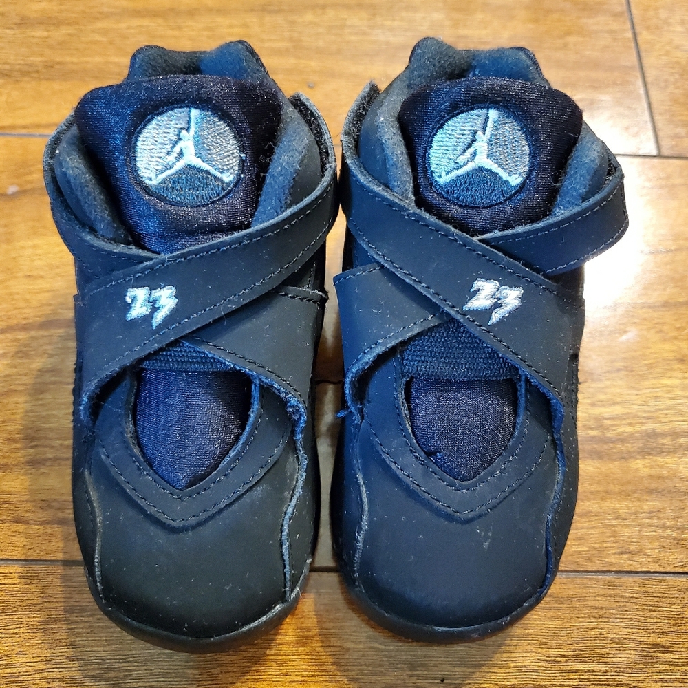 Air Jordan Retro 8